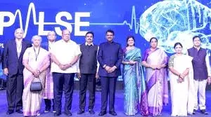 मुंबई : 5-8 किलोमीटर के दायरे में सस्ती और अच्छी स्वास्थ्य सेवा सुनिश्चित की जाएगी: सीएम फडणवीस