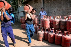 पालघर : प्रशासन ने LPG की कमी की अफ़वाहों को ख़ारिज किया