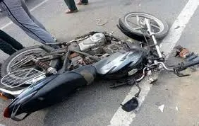 मुंबई : हाजी अली  के पास तेज़ रफ्तार बाइक की टक्कर से स्ट्रीट वेंडर की मौत, आरोपी गिरफ्तार