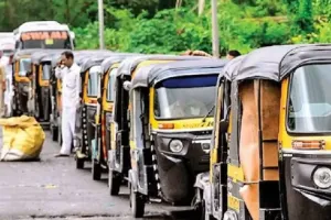 मुंबई : 'मराठी की कामचलाऊ जानकारी जरूरी', महाराष्ट्र सरकार के नए प्रस्ताव का विरोध; सड़कों पर आज नहीं दिखेंगे ऑटो ड्राइवर