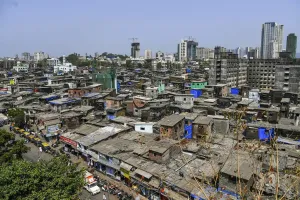 धारावी पुनर्विकास प्रोजेक्ट: नए नियम से ऊपरी मंजिल के रहवासियों की पात्रता पर असर, जानें क्या बदला