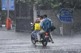 नई दिल्ली : गर्मी से मिलेगी राहत: मई में औसत से कम रहेगा तापमान, अगले दो दिनों में बारिश की संभावना
