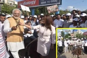 ‘कॉकरोच प्रोटेस्ट’ बना विरोध का नया प्रतीक? ठाणे के युवाओं ने मोदी सरकार की नीतियों के खिलाफ शुरू किया अभियान