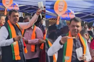 पश्चिम बंगाल चुनाव 2026: BJP की ऐतिहासिक बढ़त पर मुंबई में जश्न, देवेंद्र फडणवीस ने खाया ‘झालमुड़ी’