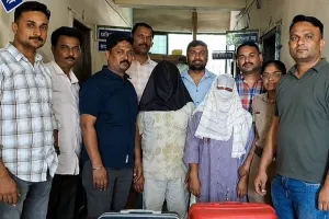 भिवंडी में पुलिस की बड़ी कार्रवाई: फ्लैट से 6.32 लाख रुपये का 20.7 किलो गांजा जब्त, महिला समेत दो गिरफ्तार