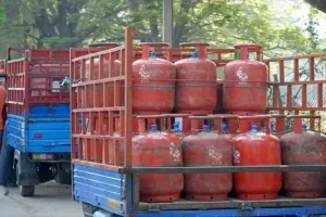 घरेलू LPG सिलेंडर हुआ महंगा, 7 जून से ₹29 की बढ़ोतरी; परिवारों पर बढ़ा खर्च का बोझ