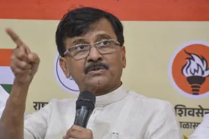  मुंबई : पत्रकारों को धमकी देने पर बिफरे संजय राउत, की कार्रवाई की मांग