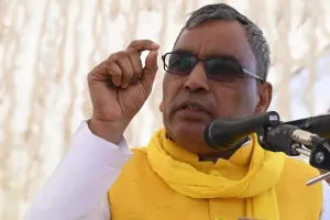 ​'महाराष्ट्र और बंगाल के बाद अब यूपी की बारी', ओपी राजभर का दावा- समाजवादी पार्टी में जल्द होगी बड़ी टूट