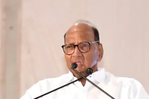 मुंबई: कृषि लोन माफी योजना के नियमों में ढील का शरद पवार ने किया स्वागत