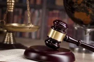 मुंबई कोर्ट का फर्जी आदेश बनाकर दुबई की अदालत में पेश किया, यूएई के दो नागरिकों समेत छह पर केस