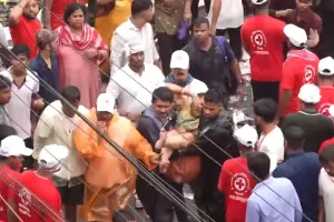 पुरी जगन्नाथ रथ यात्रा के दौरान दुखद हादसा: दम घुटने से एक भक्त की मौत, 52 अन्य को बचाया गया