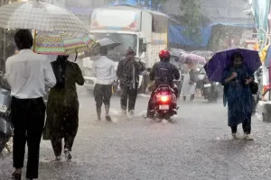  मुंबई : मानसून पर ब्रेक! अगले 10 दिन कम बारिश के आसार, अगस्त में बढ़ेगी बारिश की कमी