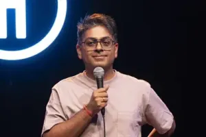 मुंबई: स्टैंडअप कॉमेडियन अभिजीत गांगुली ने दावा किया कि वह 'रोडसाइड स्कैम' की कोशिश से बच गए, गाड़ी चलाने वालों को चेतावनी दी