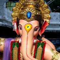 मुंबई गणेश आगमन 2026: परेल में मशहूर पंडालों में भगवान गणेश के स्वागत के साथ जश्न शुरू