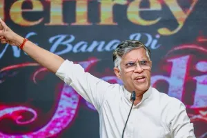 मुंबई में पैगंबर मुहम्मद साहब की 1501वीं जयंती ईद-ए-मिलाद-उन-नबी पर का बड़ा जुलूस, पवन खेड़ा ने खींचा ध्यान