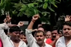 मुंबई: 'अगर हम पढ़े-लिखे होते तो ऑफिस में बैठते', मराठी नियम पर मुंबई के ऑटो ड्राइवरों की 3 दिन की हड़ताल