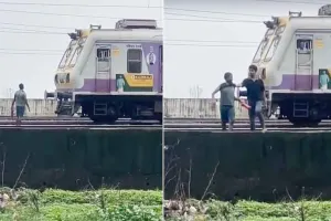 मुंबई: सिरफिरे ने रोक दी मुंबई लोकल, ट्रेन के सामने सीना ताने खड़ा रहा शख्स, फिर बरसे थप्पड़ 