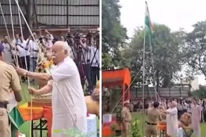 नागपुर में मोहन भागवत ने फहराया तिरंगा, 2047 तक समृद्ध और सुरक्षित भारत बनाने का दिया संदेश