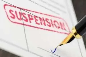 मुंबई : ड्रग्स के साथ पकड़े यात्री को छोड़ने का आरोप... मुंबई जीआरपी के दो कॉन्स्टेबल सस्पेंड