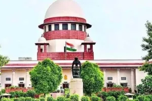 नई दिल्ली:  चुनाव आयोग को असली शिवसेना तय करने का अधिकार सुप्रीम कोर्ट में शिंदे गुट की दलील