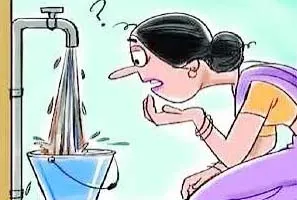 मुंबई : घाटकोपर में नलों से आ रहा गंदा पानी... दूषित जल से बीमारियों का खतरा !