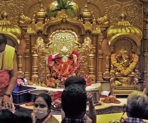 सिद्धिविनायक मंदिर दान घोटाला: ₹18 करोड़ की चोरी के आरोपों के बाद महाराष्ट्र सरकार का बड़ा फैसला, 5 साल के खातों का ऑडिट शुरू