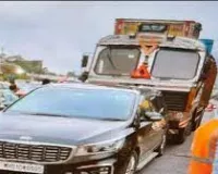 भाजपा विधायक नितेश राणे की कार को ट्रक ने मारी टक्कर, मुंबई-पुणे एक्सप्रेस पर हुई दुर्घटना...